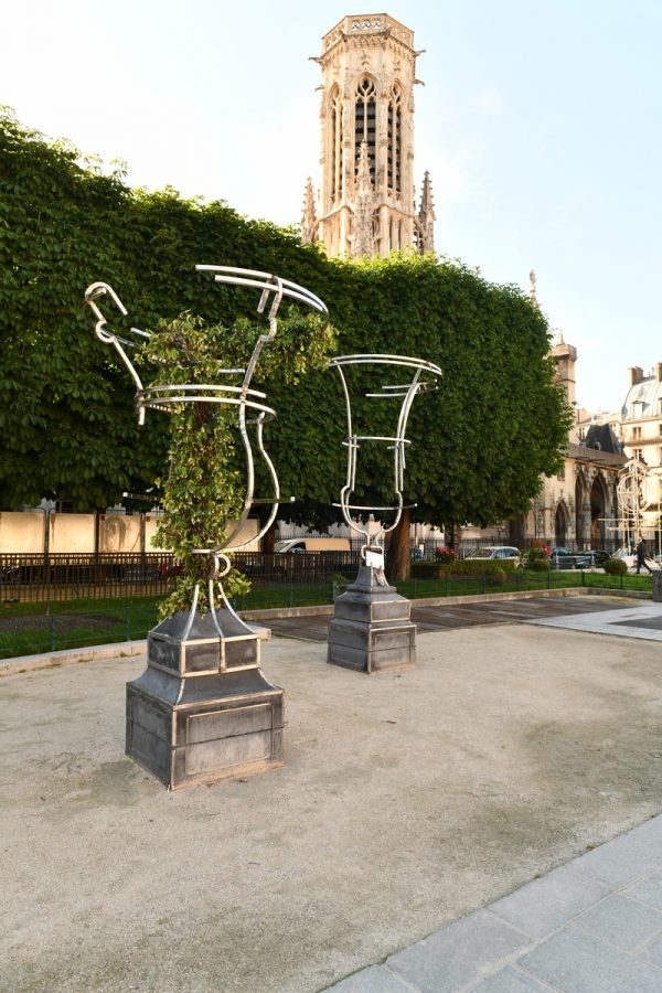 2 Vases perdus du jardin des tuileries