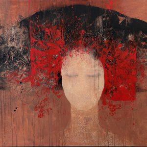 Femme à la coiffe éventail rouge et noire